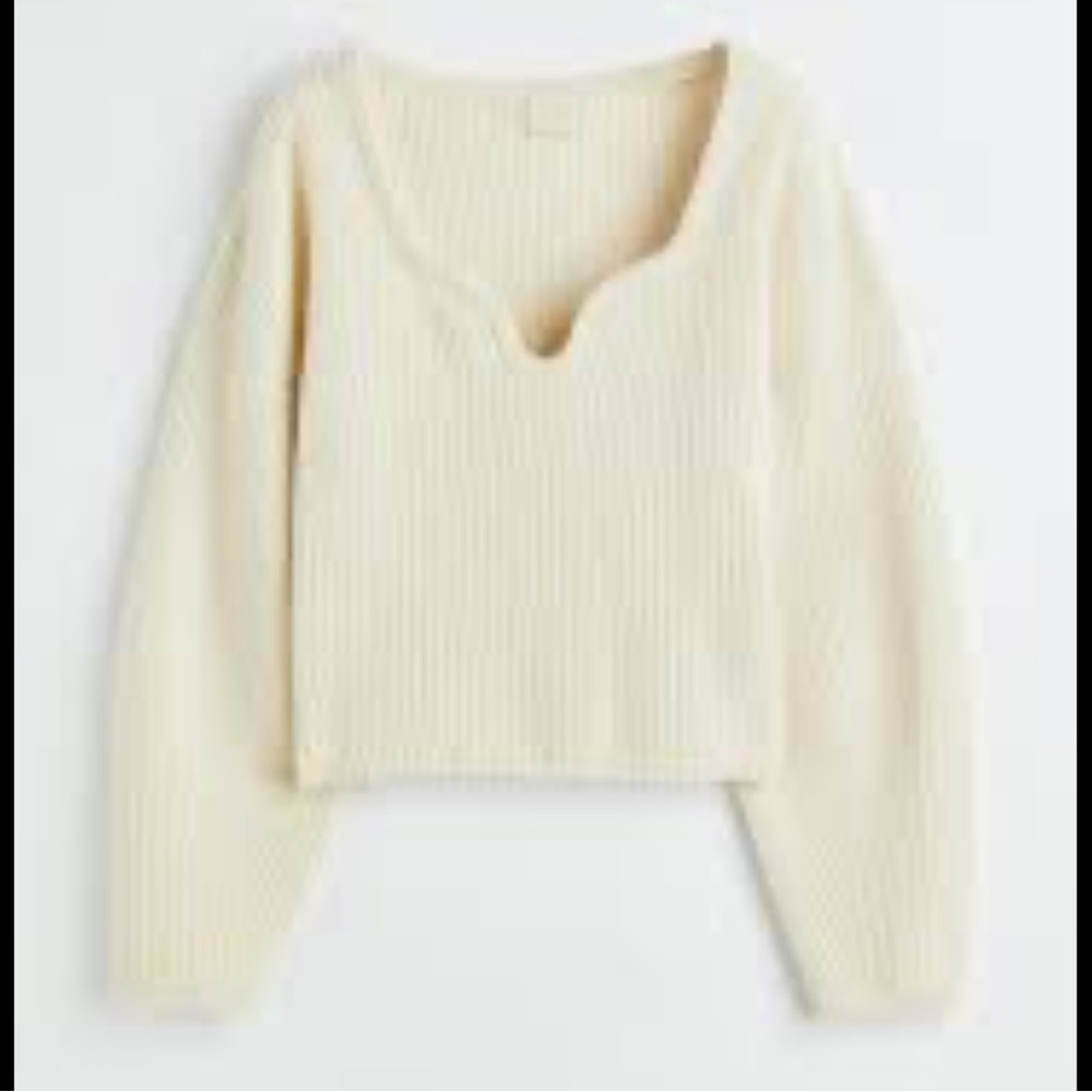 NWOT H&M knitted sweater